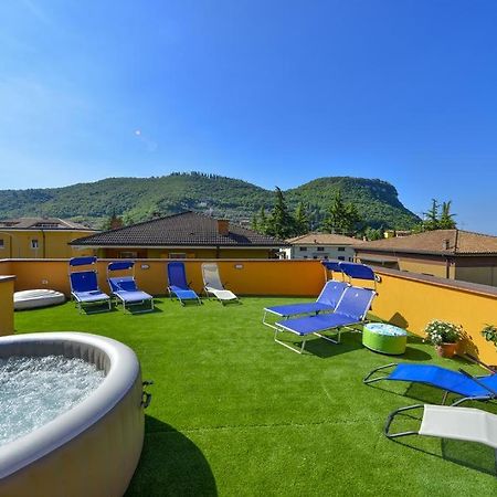 Hotel La Terrazza Sul Garda Exteriér fotografie